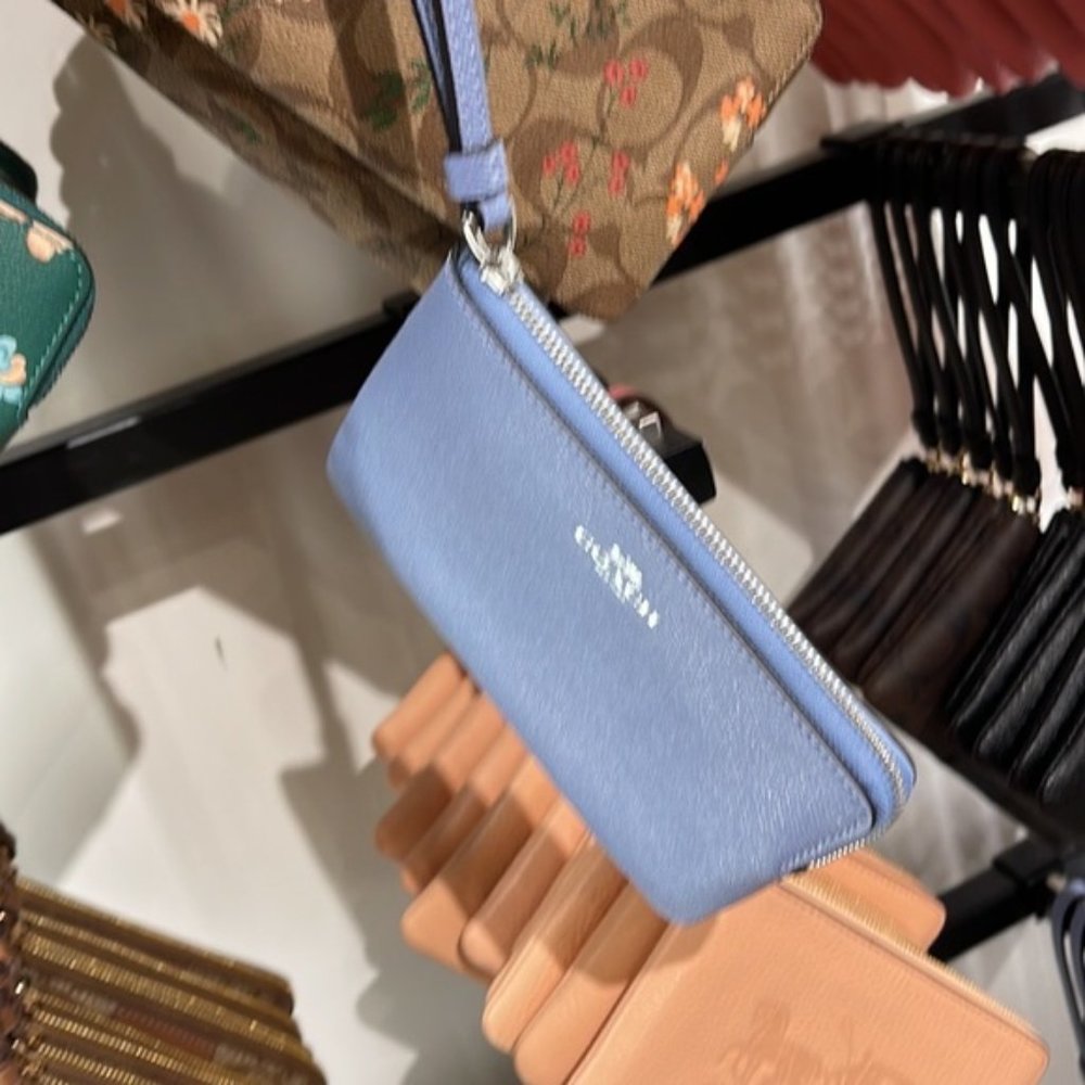 Coach Corner Zip Wristlet Silver / Blue Leather NWT - Picture 6 of 9